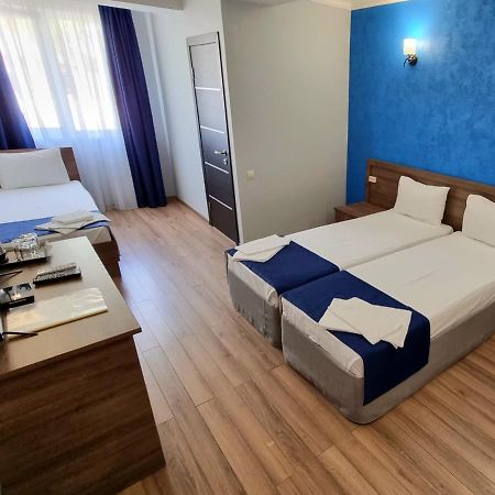 Nobi Guest House Гагра Екстер'єр фото