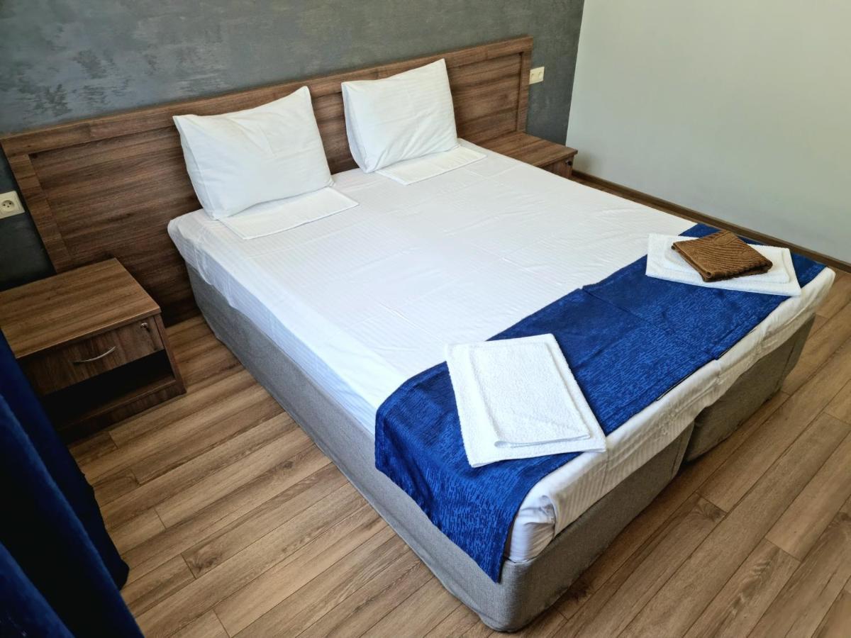 Nobi Guest House Гагра Екстер'єр фото