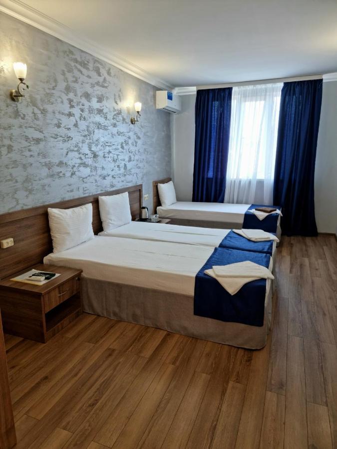 Nobi Guest House Гагра Екстер'єр фото