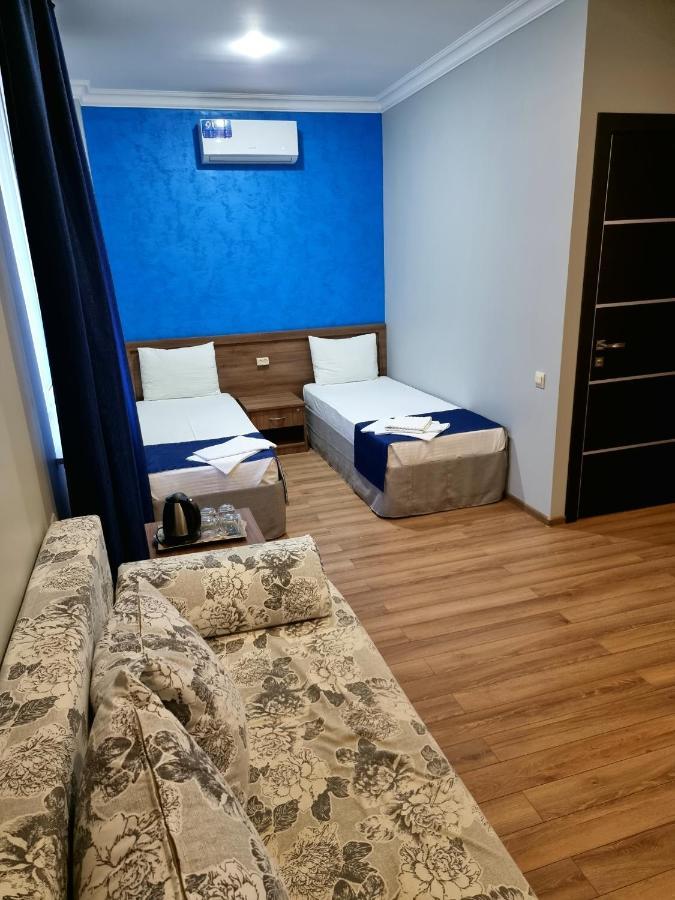 Nobi Guest House Гагра Екстер'єр фото