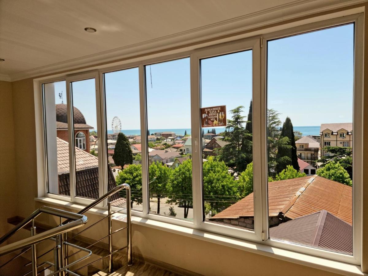 Nobi Guest House Гагра Екстер'єр фото
