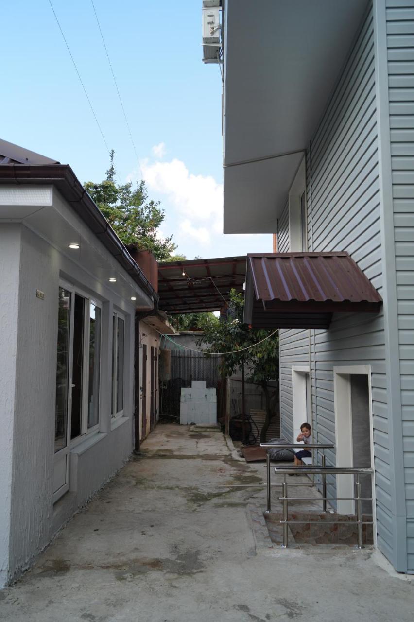 Nobi Guest House Гагра Екстер'єр фото